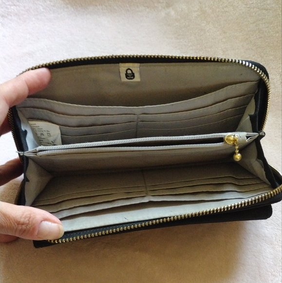 ๐ค Baggallini Kyoto Black Nylon Turnlock RFID Travel Wallet Card Holder - Picture 8 of 9